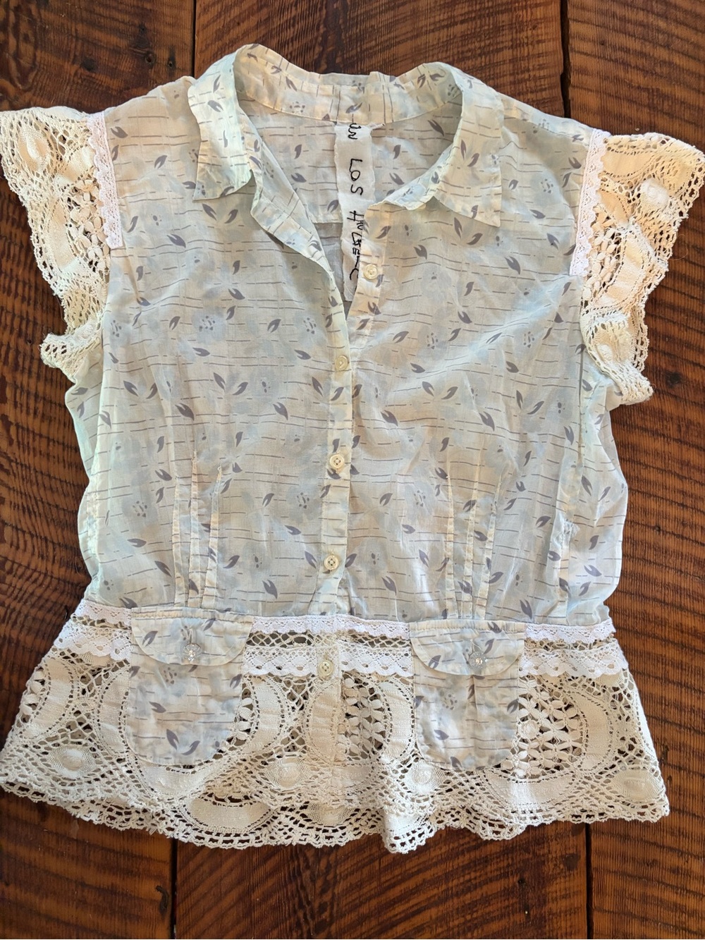Johnny Was Boho Vintage tiered floral embroidered doily top